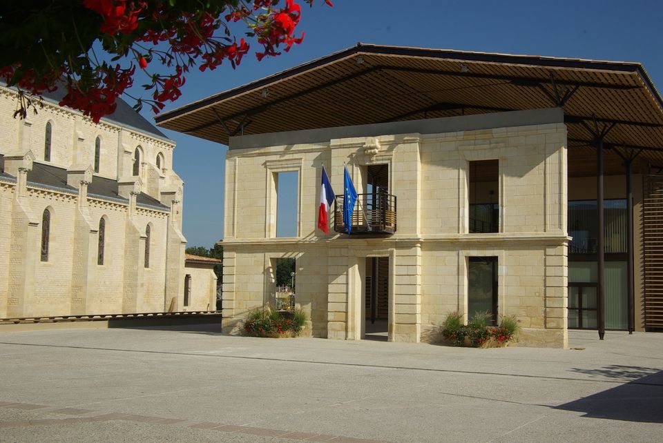 Mairie de Carcans